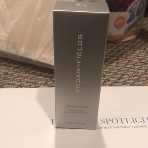 Rodan & Fields Liquid Perfecting Makeup